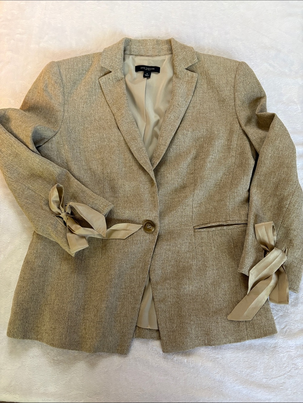 Ann Taylor Textured Light Tan Linen-Blend Single-Button Tailored Blazer Bows 6